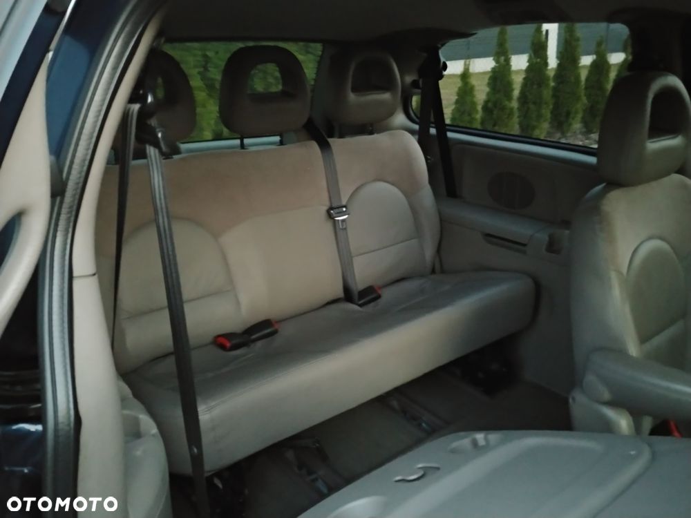 Chrysler Grand Voyager 3.3 Limited AWD - 22