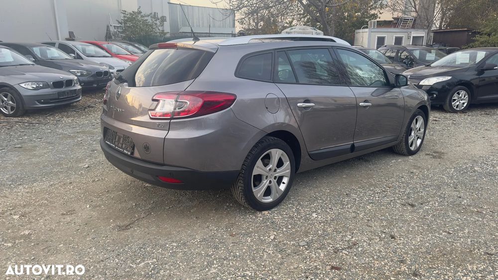 Renault Megane TCe 130 Dynamique - 11