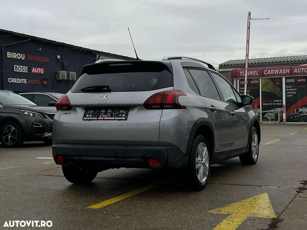 Peugeot 2008 PureTech 82 Active - 5