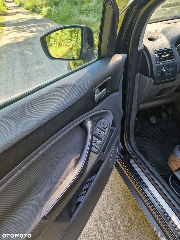 Ford Kuga 2.0 TDCi Titanium - 12