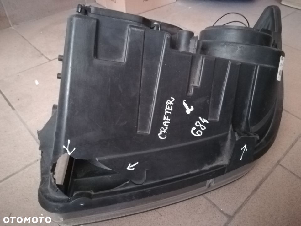 Lampa przód VW Crafter lewa  Europa - 6