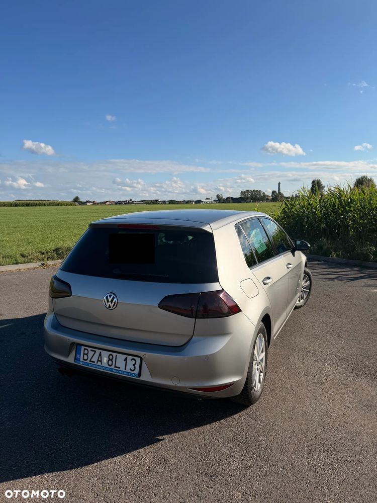 Volkswagen Golf - 5