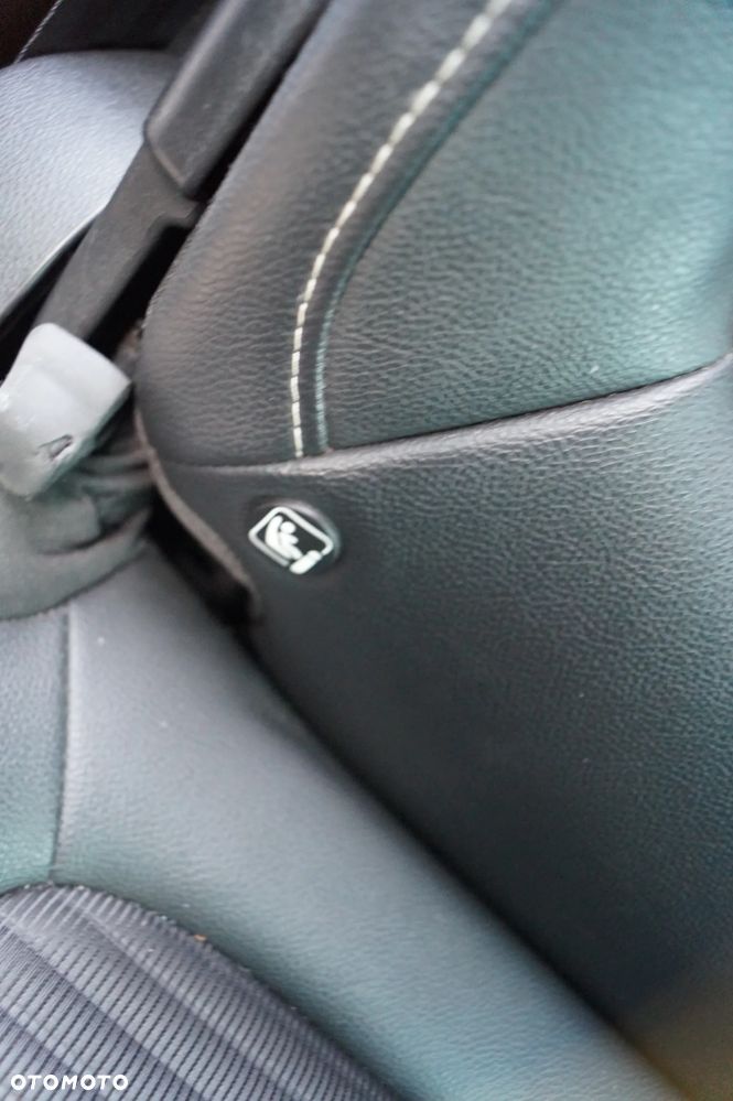 Renault Grand Scenic - 32