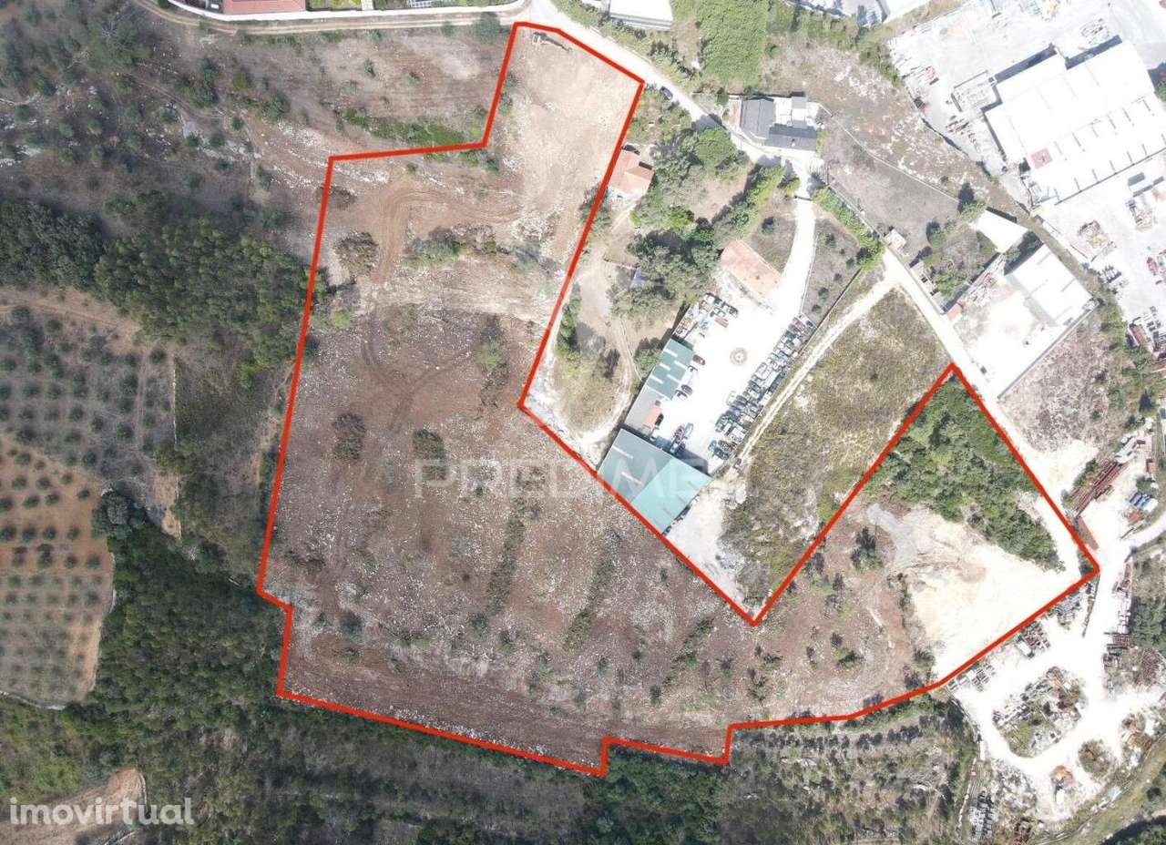 Lote de terreno destinado a construção industrial - Grande imagem: 2/14