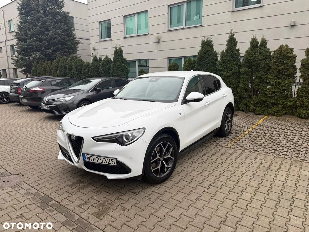 Alfa Romeo Stelvio 2.0 Turbo Veloce TI Q4 - 11