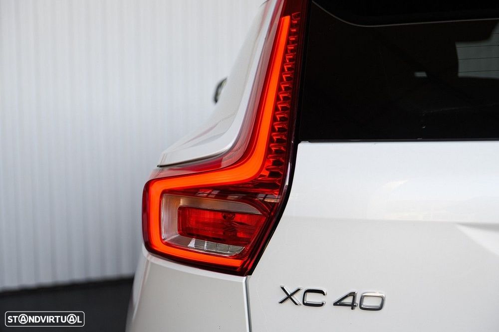 Volvo XC 40 1.5 T2 Plus Dark Auto - 13