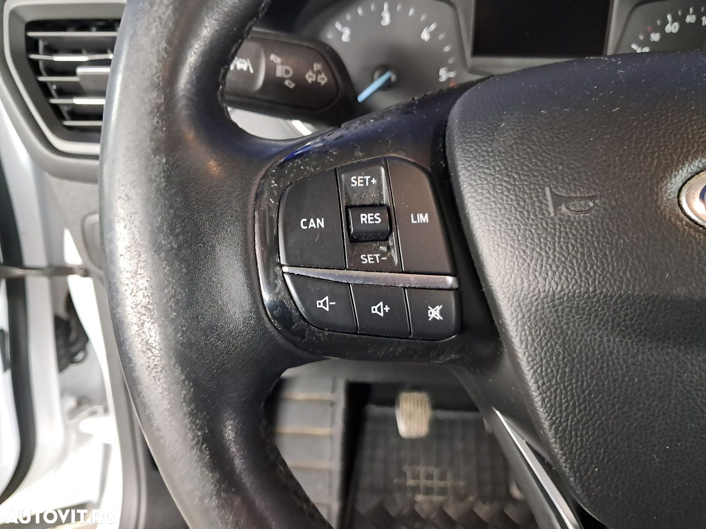 Ford Focus - 12