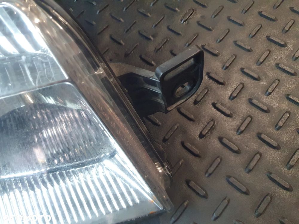 FIAT PANDA II REFLEKTOR LAMPA PRAWY PRZÓD - 3