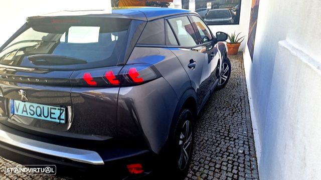 Peugeot 2008 1.2 PureTech Active Pack - 3