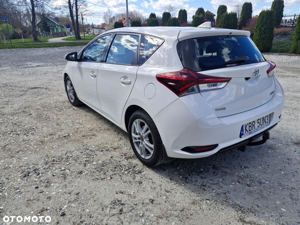 Toyota Auris 1.4 D-4D Active - 12