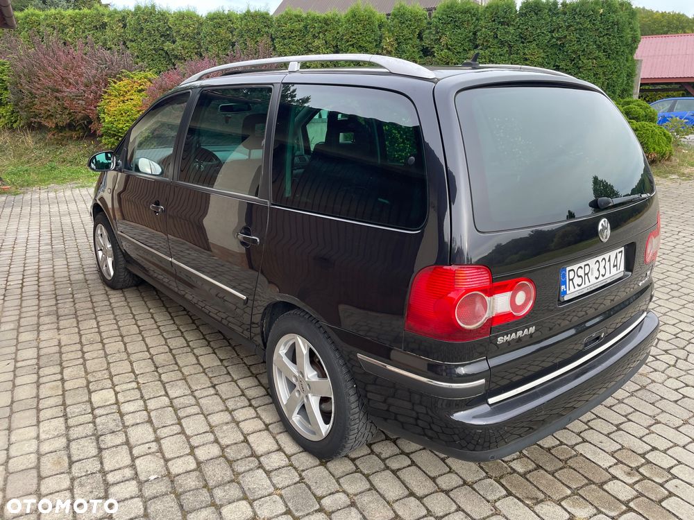 Volkswagen Sharan 2.8 V6 Highline 4Mot - 5