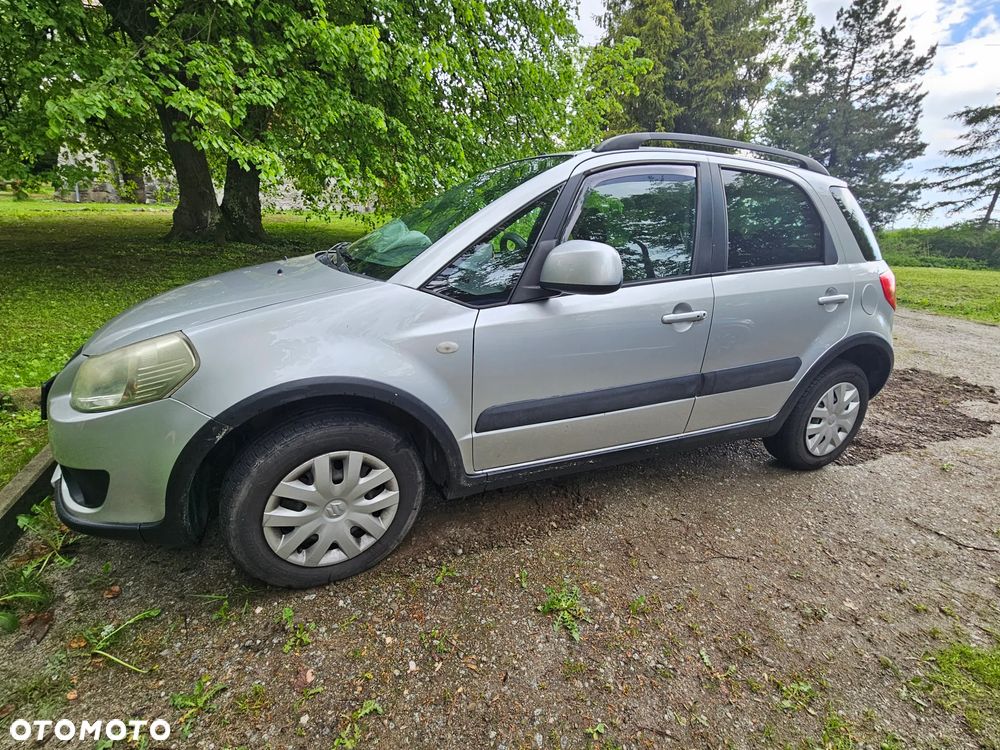Suzuki SX4 1.6 VVT 4x4 Comfort - 2