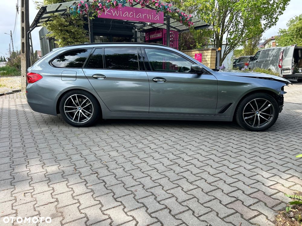 BMW Seria 5 520d xDrive Sport Line - 4