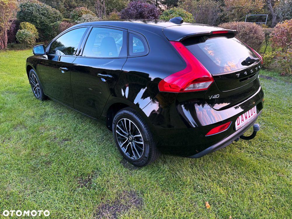 Volvo V40 D2 Drive-E Momentum - 16
