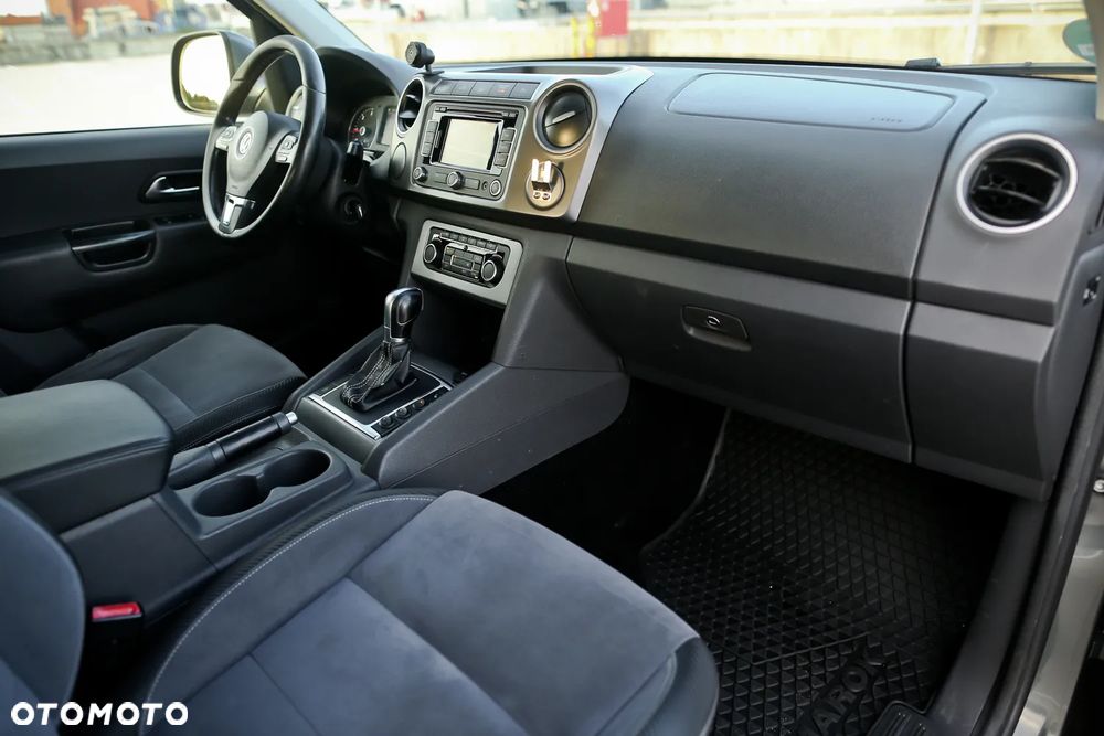 Volkswagen Amarok 2.0 BiTDI Autm Dark Label - 22