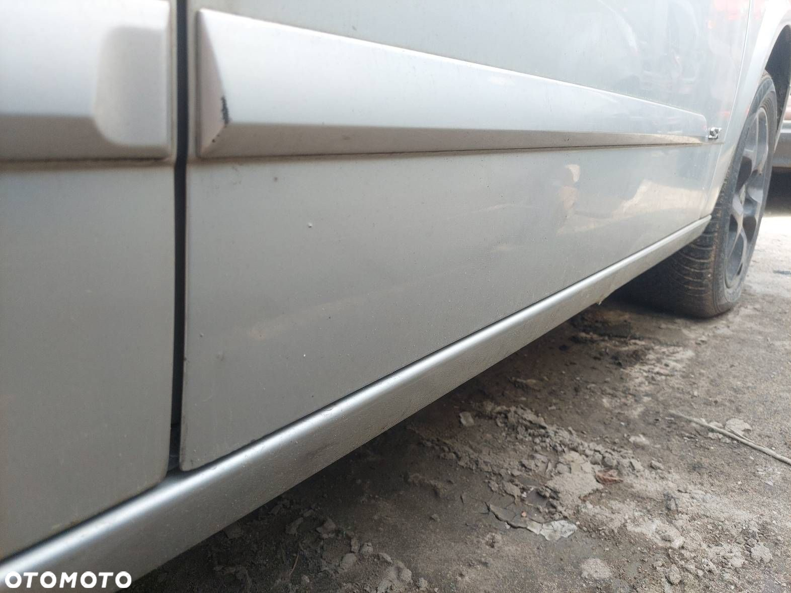 DRZWI KOMPLETNE PRAWY PRZÓD VAUXHALL OPEL ASTRA H Z157 - 3