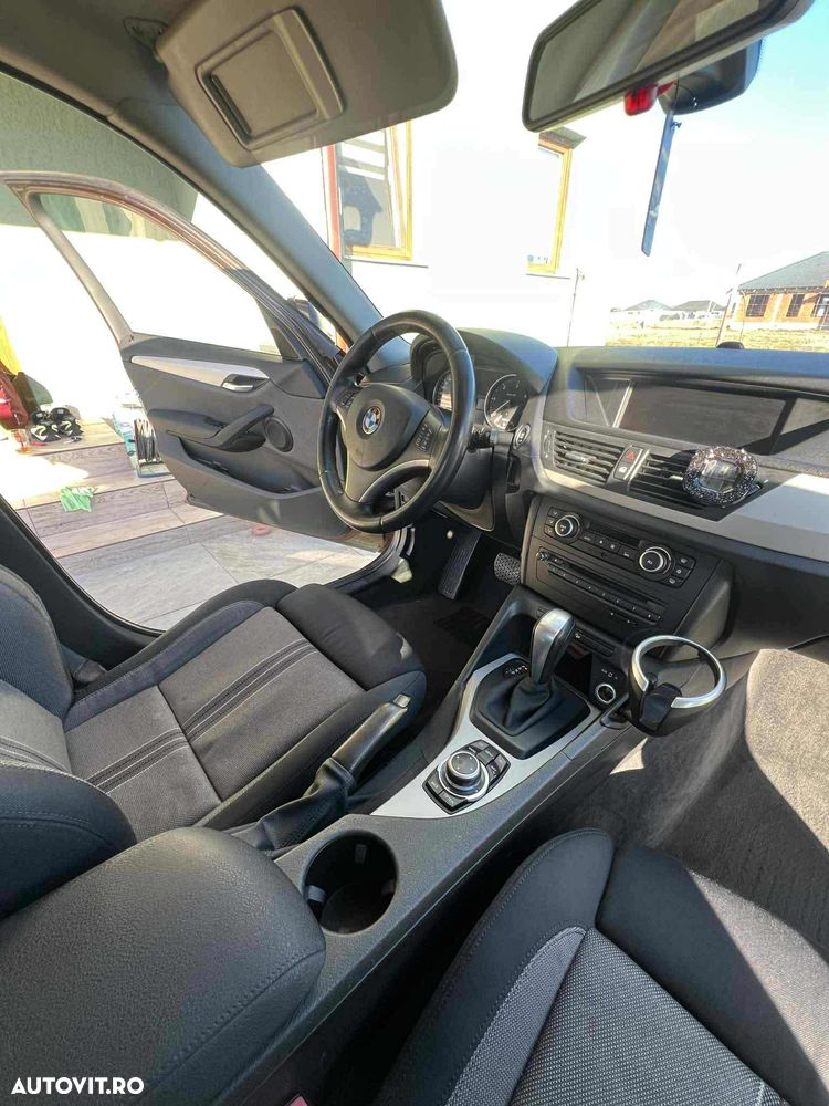 BMW X1 2010 — imagine 10