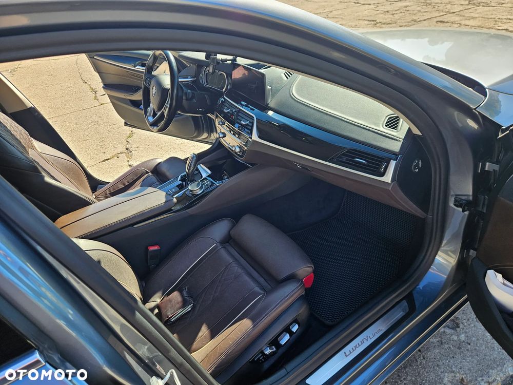 BMW Seria 5 540i GPF xDrive Luxury Line - 16