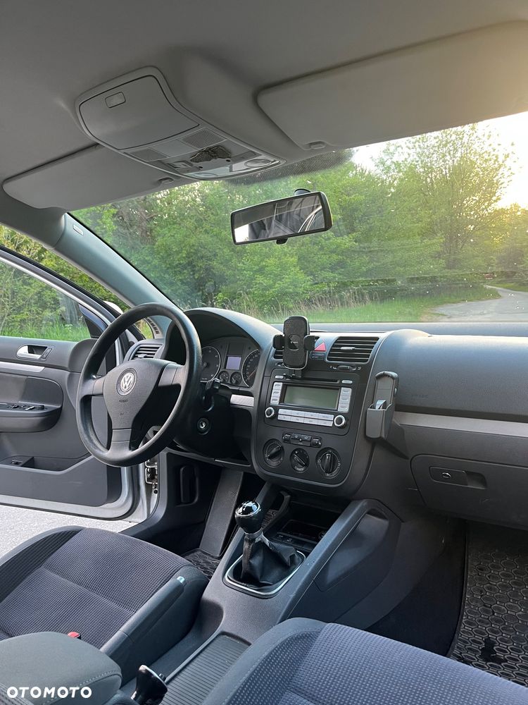 Volkswagen Jetta 1.9 TDI Comfortline - 7