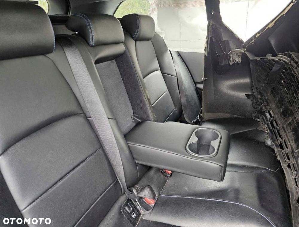 Toyota Corolla 2.0 Hybrid Executive - 9