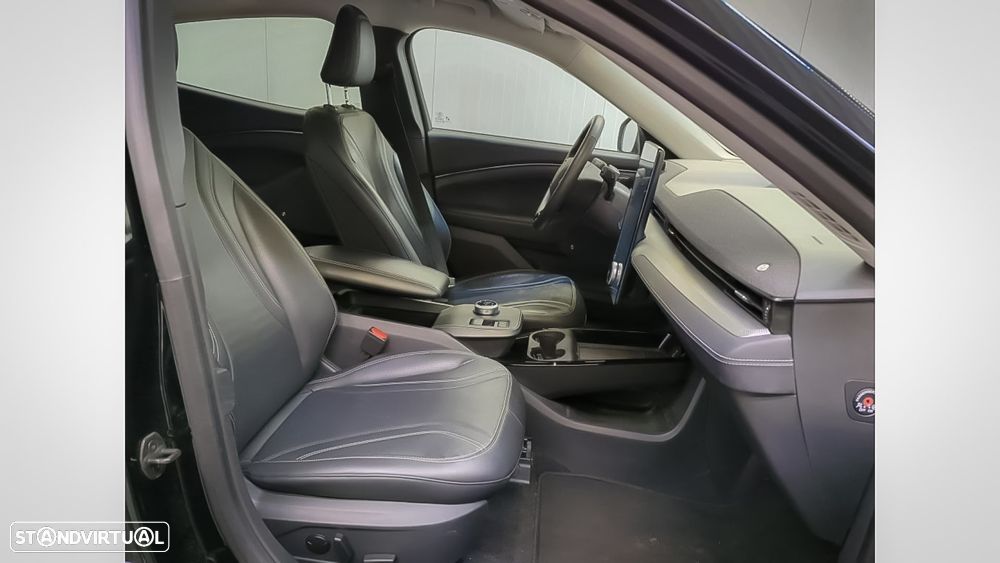 Ford Mustang Mach-E Standard - 8