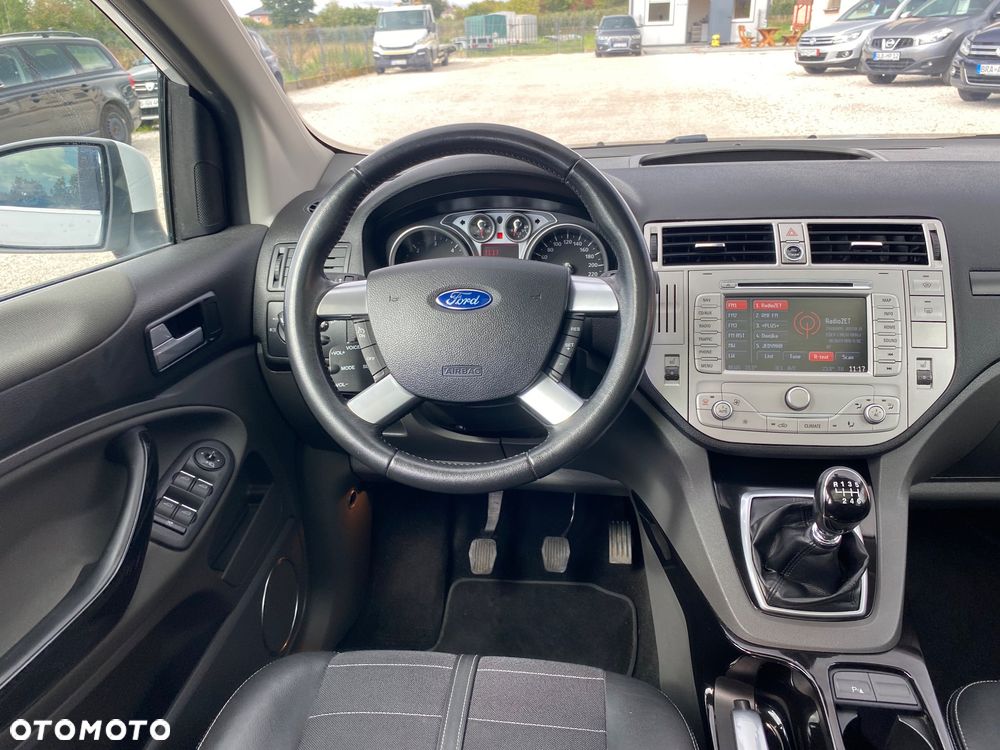 Ford Kuga 2.0 TDCi 4WD Titanium Plus - 38