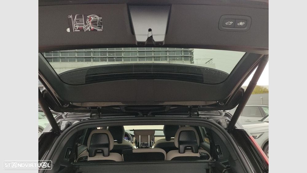 Volvo XC 90 2.0 T8 PHEV Plus Dark AWD - 19