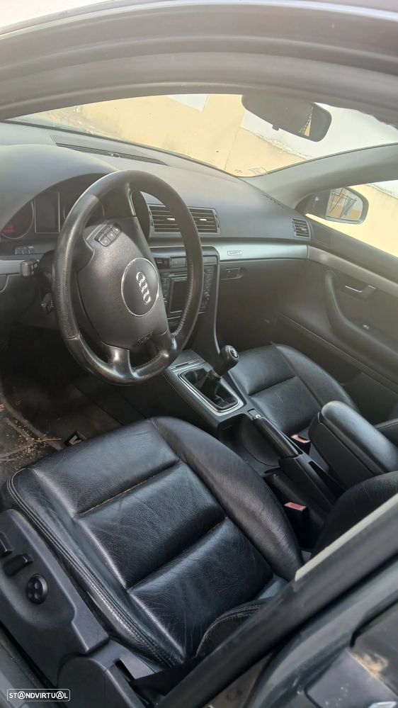 Audi A4 2.5 TDI quattro - 7