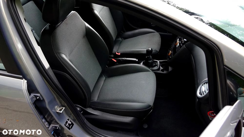Opel Corsa 1.2 16V Cosmo - 13