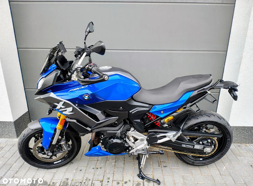 BMW XR - 16