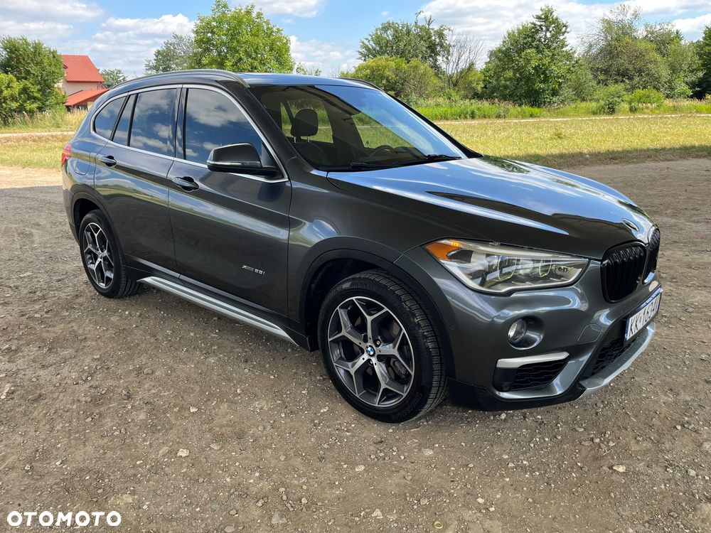 BMW X1 xDrive25i Sport Line - 1