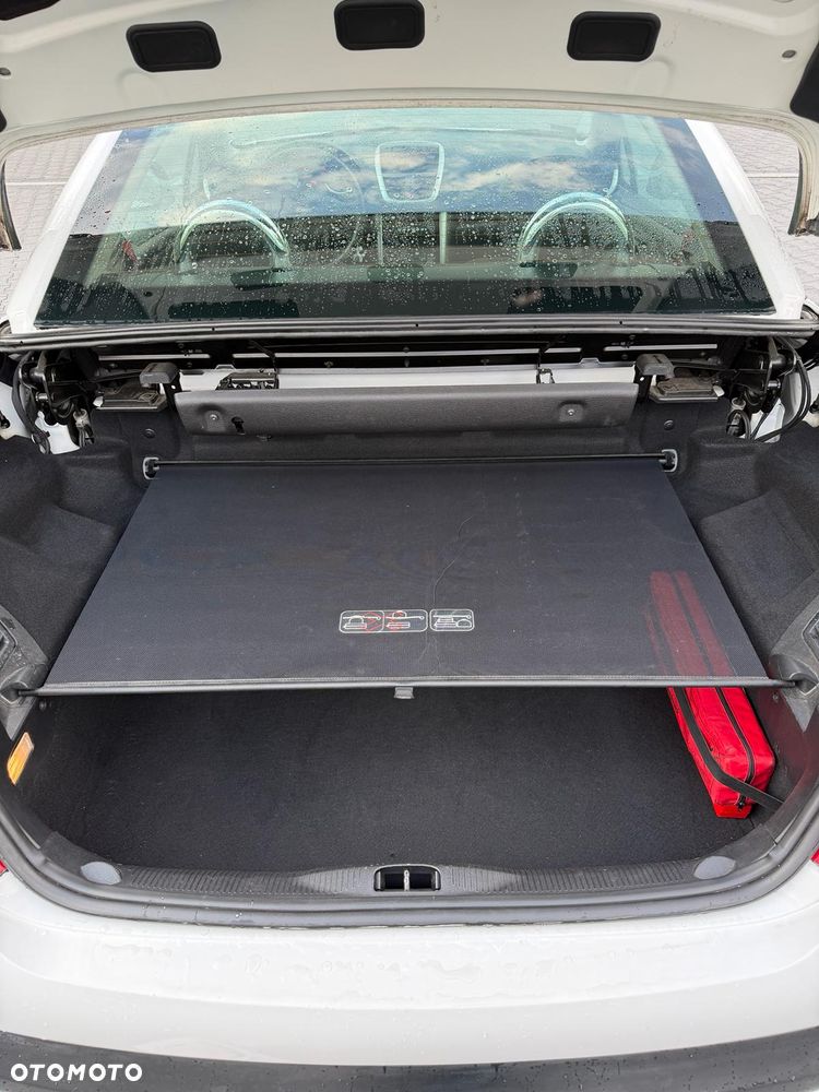Peugeot 207 CC - 16