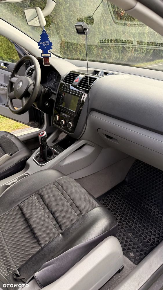 Volkswagen Golf 2.0 TDI Comfortline - 13