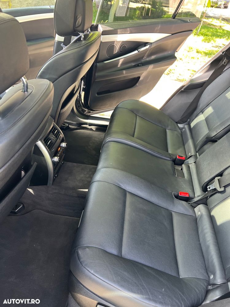 BMW Seria 5 530d xDrive Aut. - 7