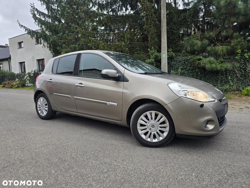 Renault Clio 1.2 16V 75 Expression - 23