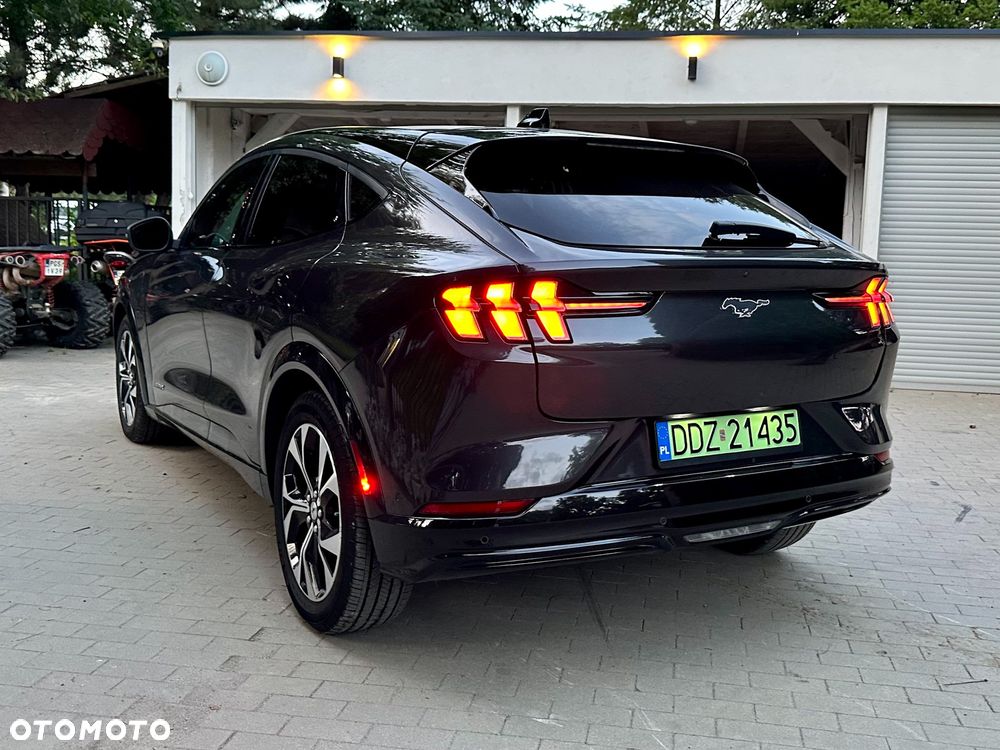 Ford Mustang Mach-E PREMIUM - 26
