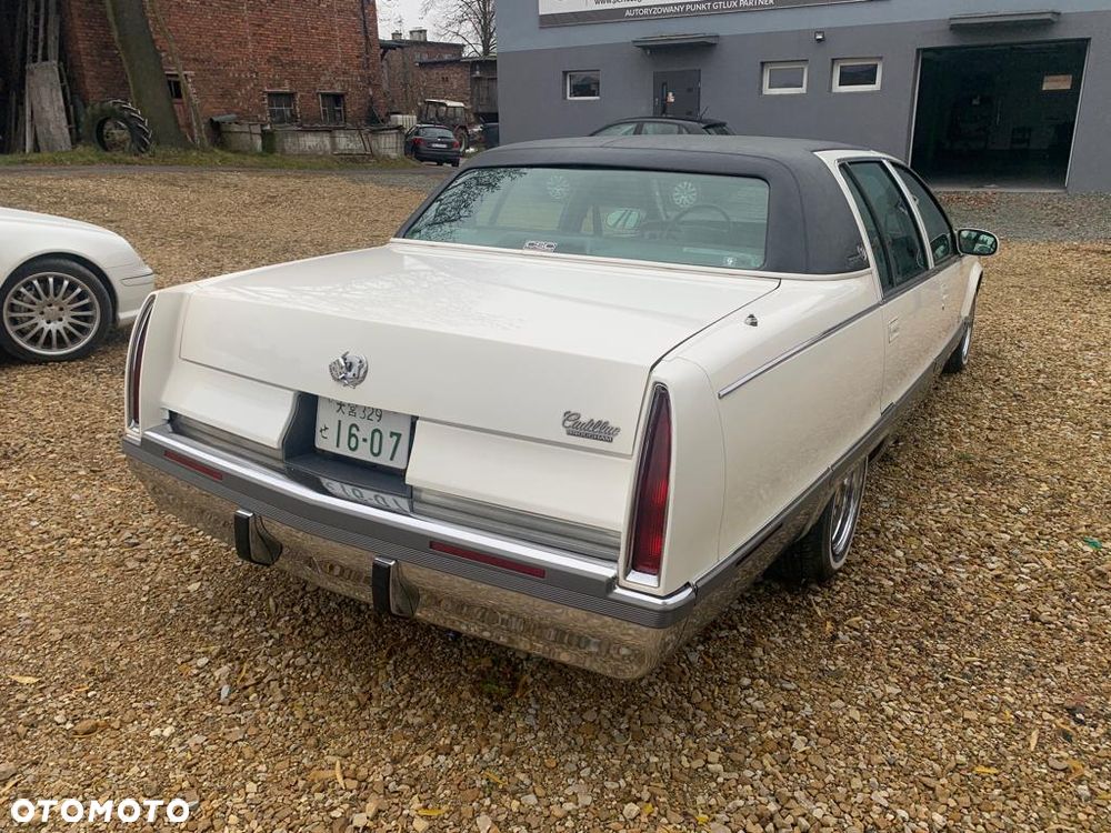 Cadillac Fleetwood - 19