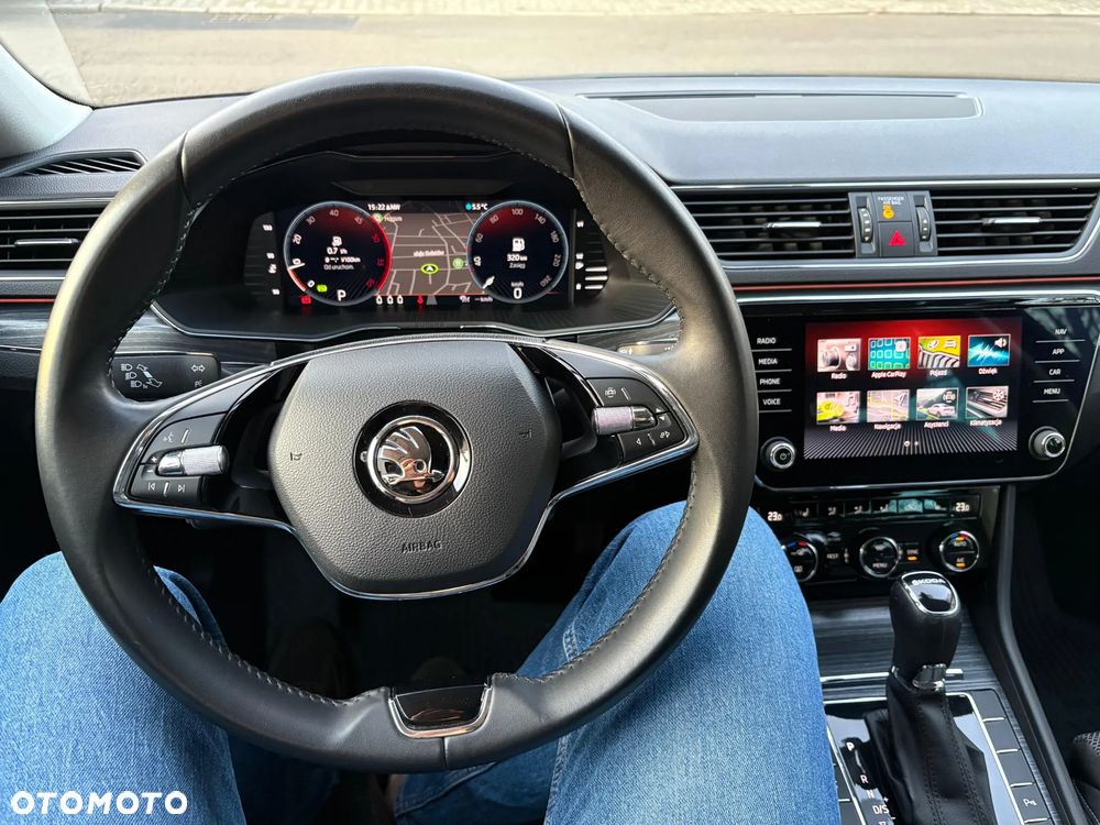 Skoda Superb 2.0 TDI SCR Ambition DSG - 9