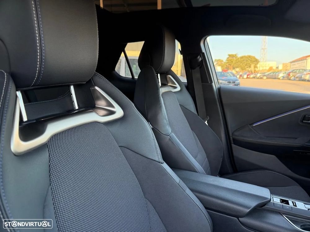 Toyota C-HR 1.8 Hybrid Exclusive+P.Luxury - 37