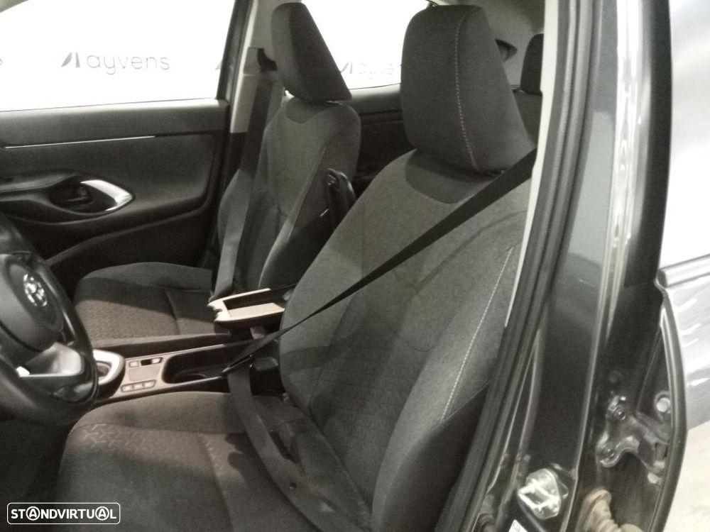 Toyota Yaris Cross 1.5 HDF Comfort - 6