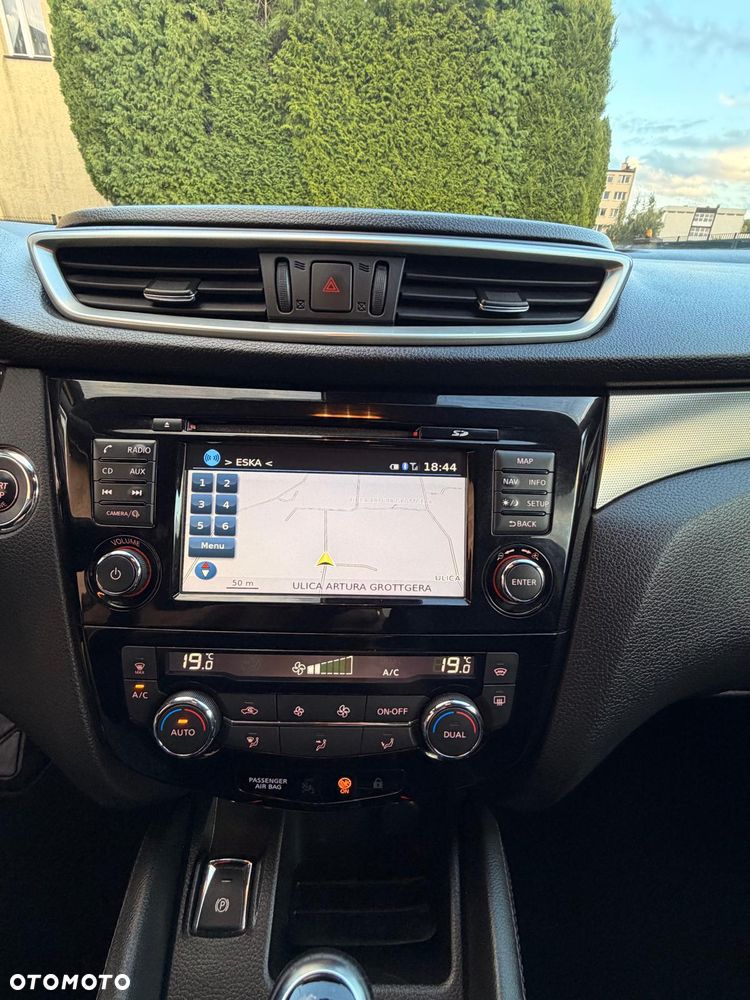 Nissan Qashqai 1.6 DCi Tekna Xtronic - 4