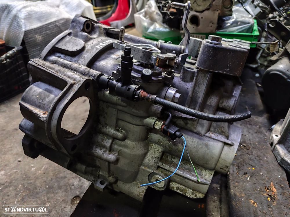 Vw Passat B6 / 2.0 TDI CAIXA VELOCIDADES REF: JLU - CV134 - 4