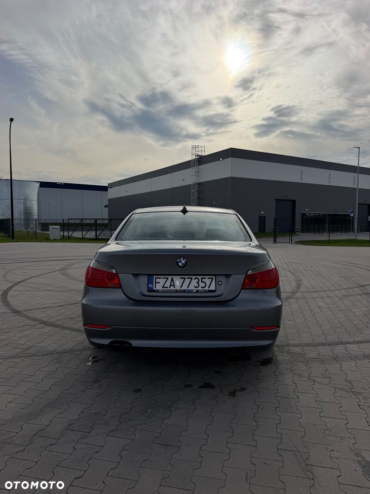 BMW Seria 5 523i - 9