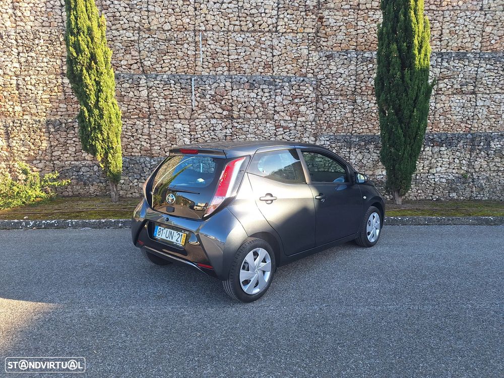 Toyota Aygo 1.0 X-Play+AC+X-Touch - 17