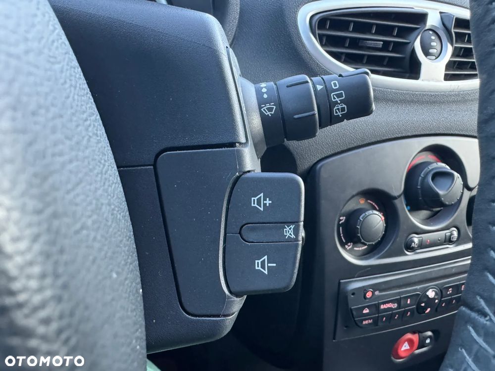 Renault Clio TCe 100 Expression - 19