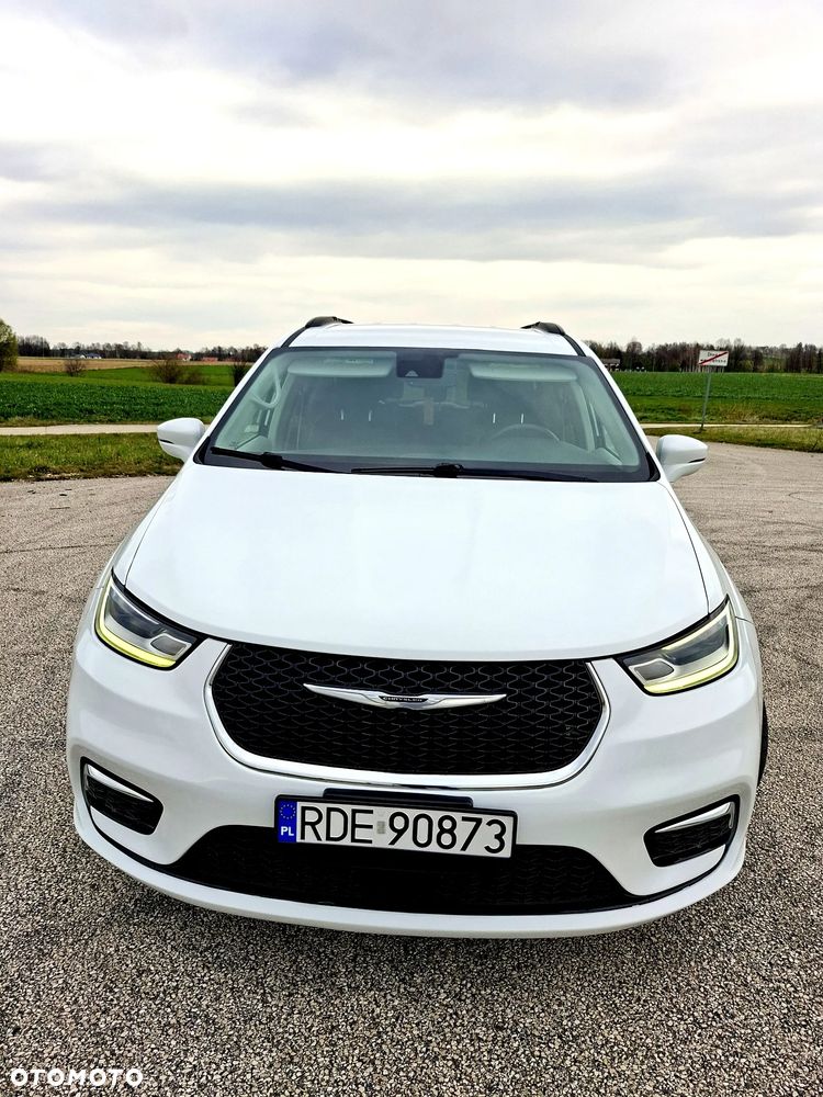 Chrysler Pacifica - 15