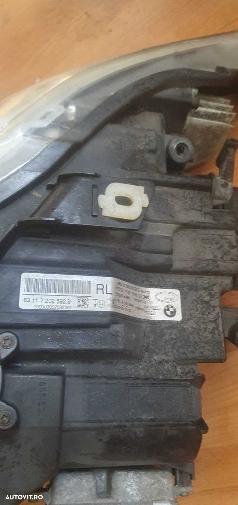 Far stanga dreapta BMW Seria 3 E90 E91 facelift LCI bixenon adaptive - 7