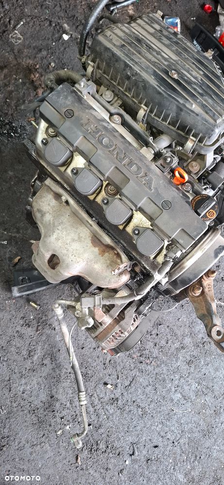 Silnik Słupek HONDA CIVIC VII D14Z6 1.4 16V - 7