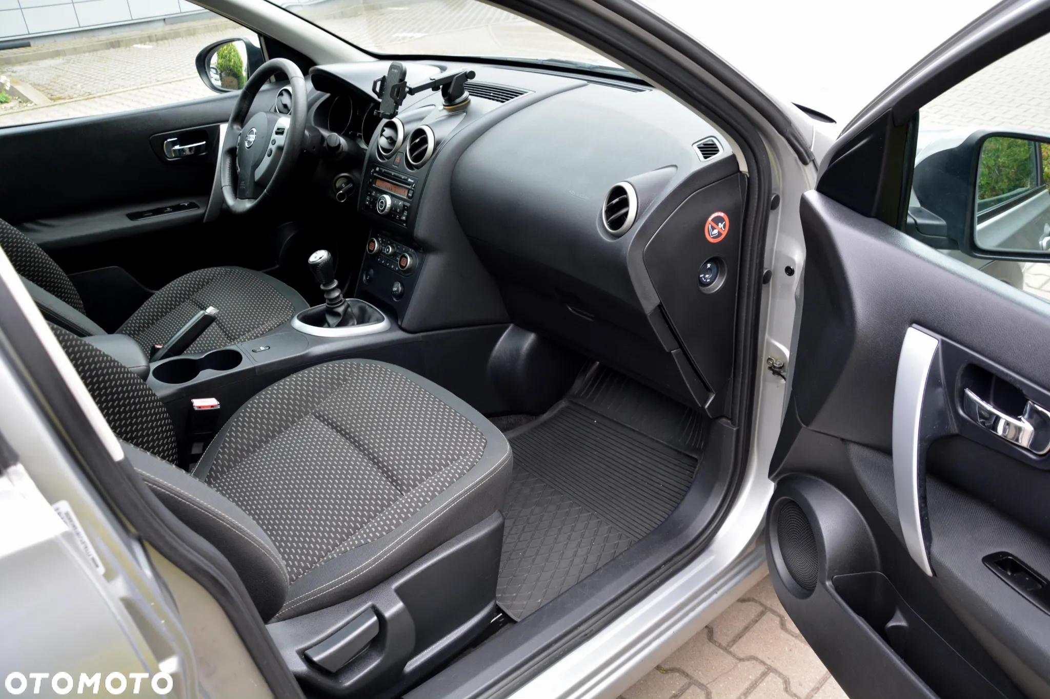 Nissan Qashqai 2.0 dCi Lounge - 7