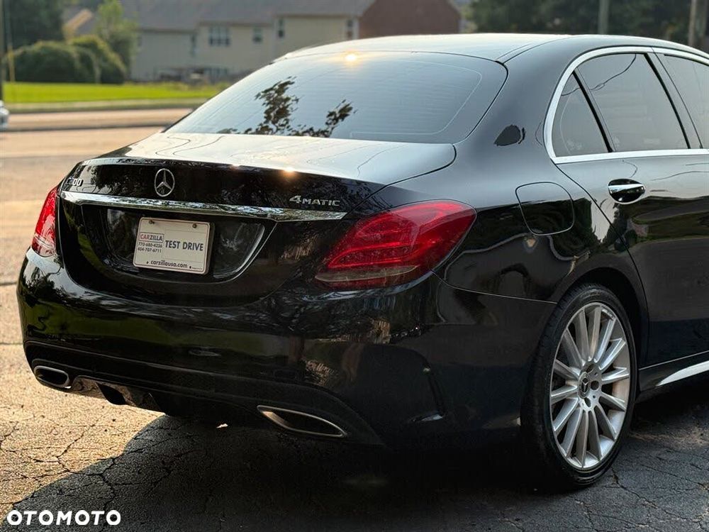 Mercedes-Benz Klasa C 300 9G-TRONIC - 8